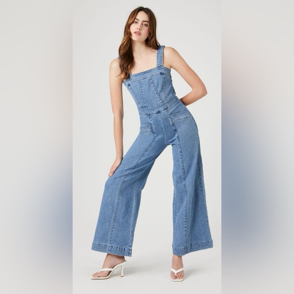 Forever 21 Light Blue Denim Jumpsuit -EXCELLENT CONDITION. Size Medium